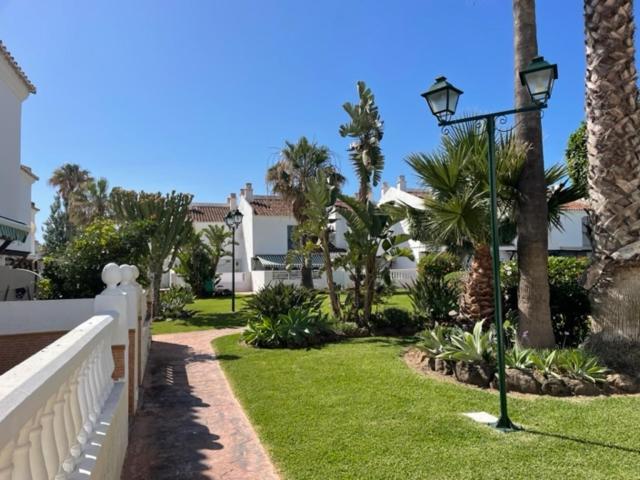 Вилла Malaga Chalet En Guadalmar Экстерьер фото